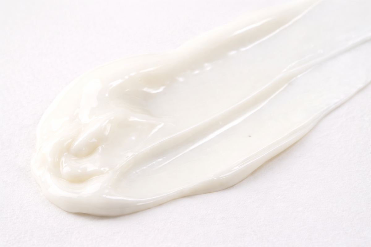 Indulge Lightweight Moisturizing Hairdress
